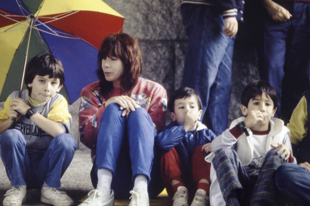 Rita-Lee-com-os-filhos-Antônio,-João-e-Beto..jpg MÃE - Com os filhos Roberto, Antonio e João, nos anos 80: carreira dividida com a maternidade