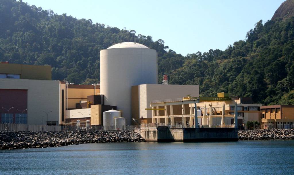 Usina nuclear Angra 1 renova licença de operação por mais 20 anos