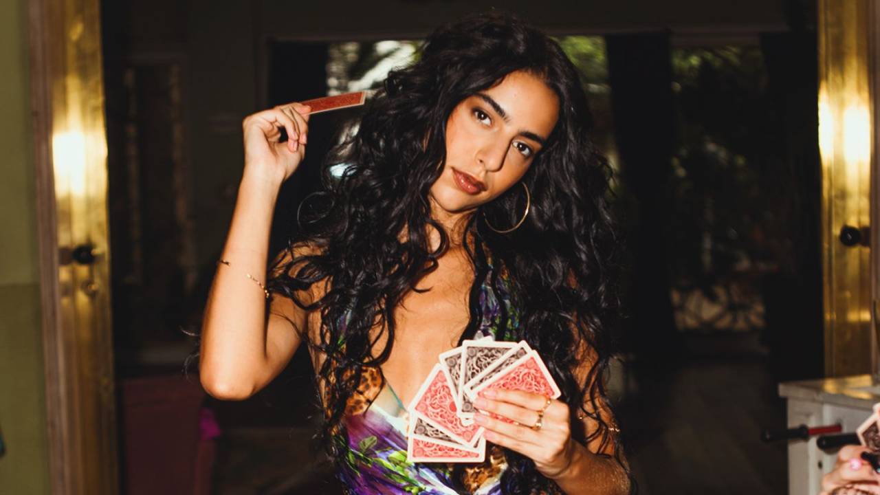 Marina Sena: injeção de vigor e sensualidade na nova MPB