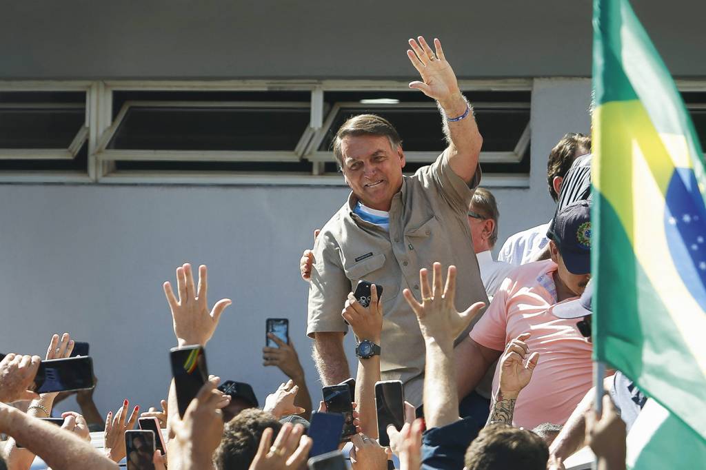 000_33E76T9.jpg CABO ELEITORAL - Bolsonaro: sem poder concorrer, ex-presidente deve apoiar um candidato mais moderado do que ele