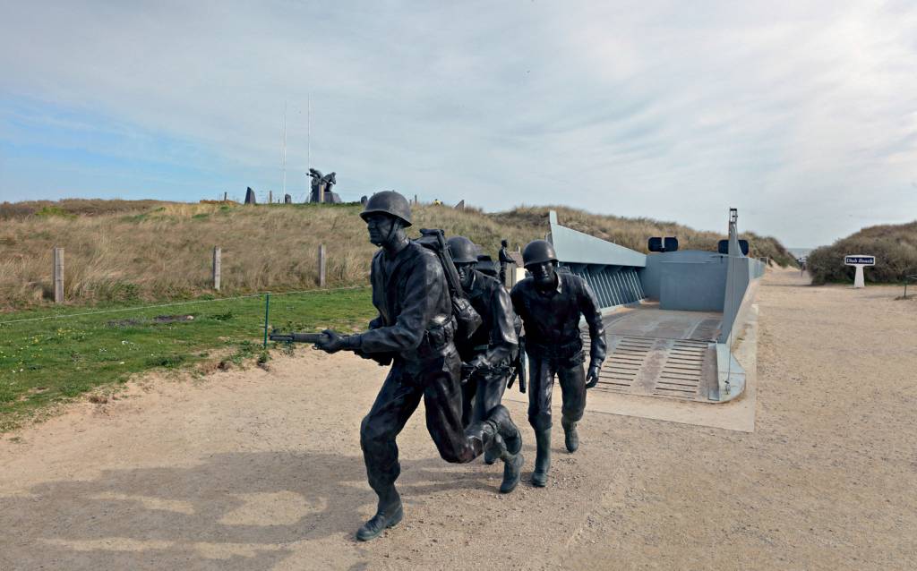 Higgins Boat Monument, Utah beach, Saint-Martin-de-Varreville, Normandy, France HISTÓRIA - Homenagem ao Dia D na Normandia: ícone da II Guerra ameaçado