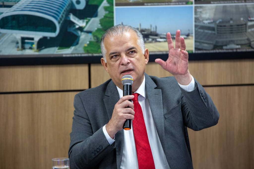 Ministro de Lula irá a lançamento de manifesto contra “desmonte do Estado”