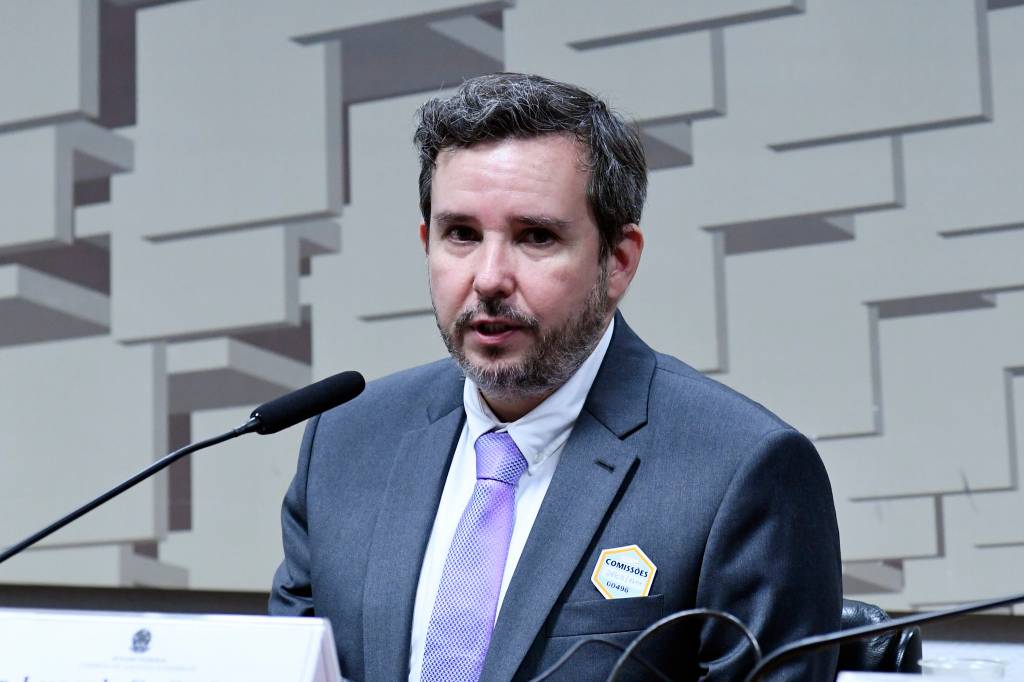 Clientes rogam por sobrevivência da Americanas em mensagens ao presidente