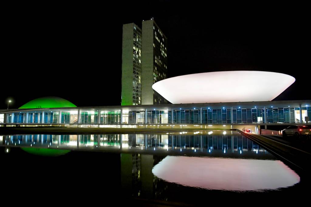 Agonia do PSDB reflete ‘enfermidade’ dos partidos no Brasil