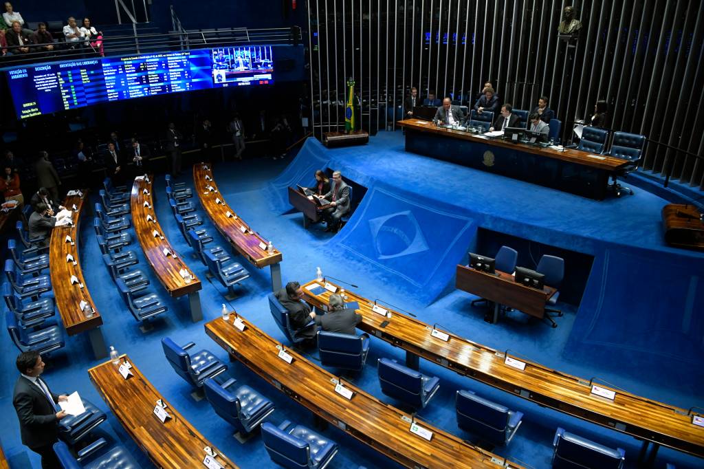 Senado deve adiar votação da minirreforma eleitoral