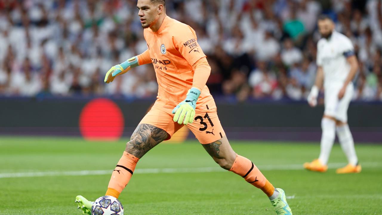 Ederson é goleiro titular do Manchester City desde 2017; será o único brasileiro na final da Champions -
