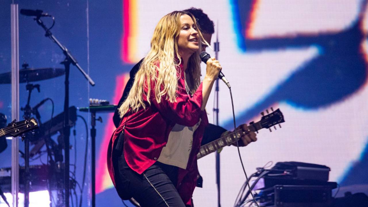 Alanis Morissette se apresenta em Quebec, no Canadá, julho de 2022.