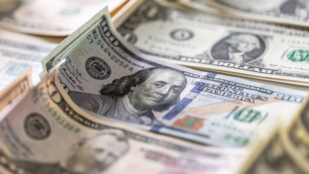 Dólar