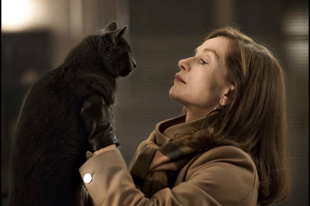 PING-FILME-ELLE-10.jpg INTENSA - A estrela francesa em Elle: mulheres que desafiam o senso comum