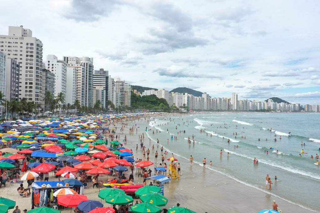 Relatório apontou falhas no tratamento de esgoto da Sabesp no Guarujá