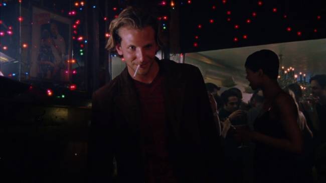 VideoScreenshot–HBO-SexandtheCity-T2E4TheyShootSinglePeopleDontThey-20’46” Bradley Cooper iniciou a carreira com ponta