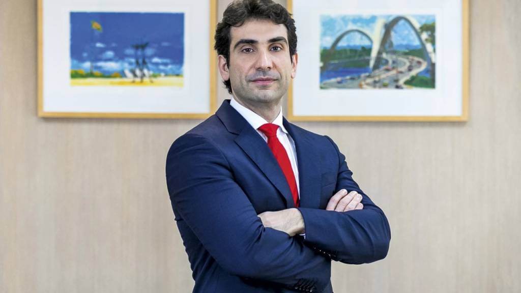 Senado deve aprovar indicação de Galípolo para o BC nesta terça