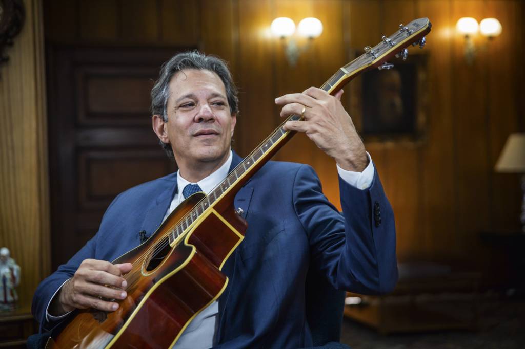 10062023—entrevista-para-podcast-o-assunto-com-natuza-nery_53036710720_o.jpg RUÍDO - O ministro e seu violão: papel central como articulador