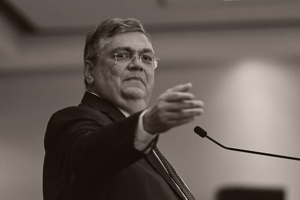 20230322140533571_55.jpg ESTOPIM DO LEVANTE - Flávio Dino: ele viu da janela do seu gabinete o momento em que os vândalos iniciaram a destruição