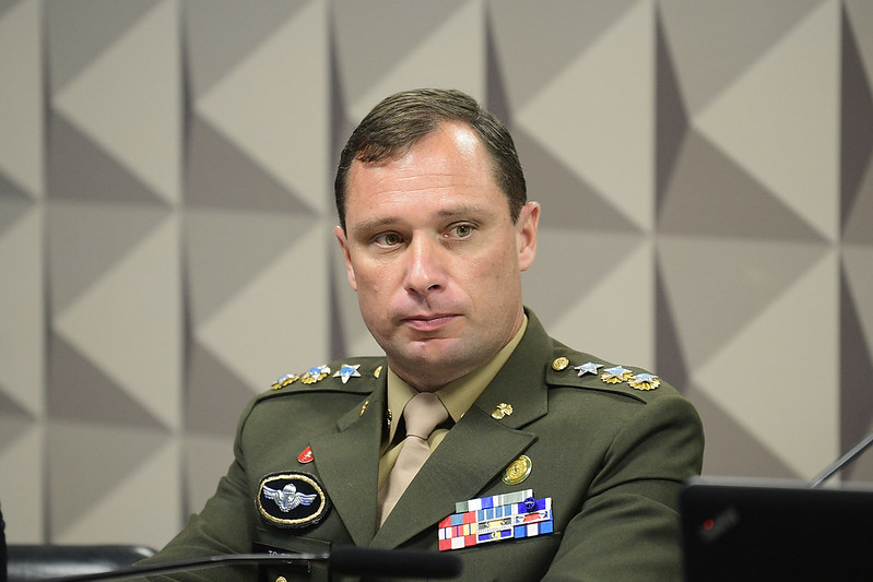 O tenente-coronel Mauro Cid durante depoimento à CPMI do 8 de Janeiro