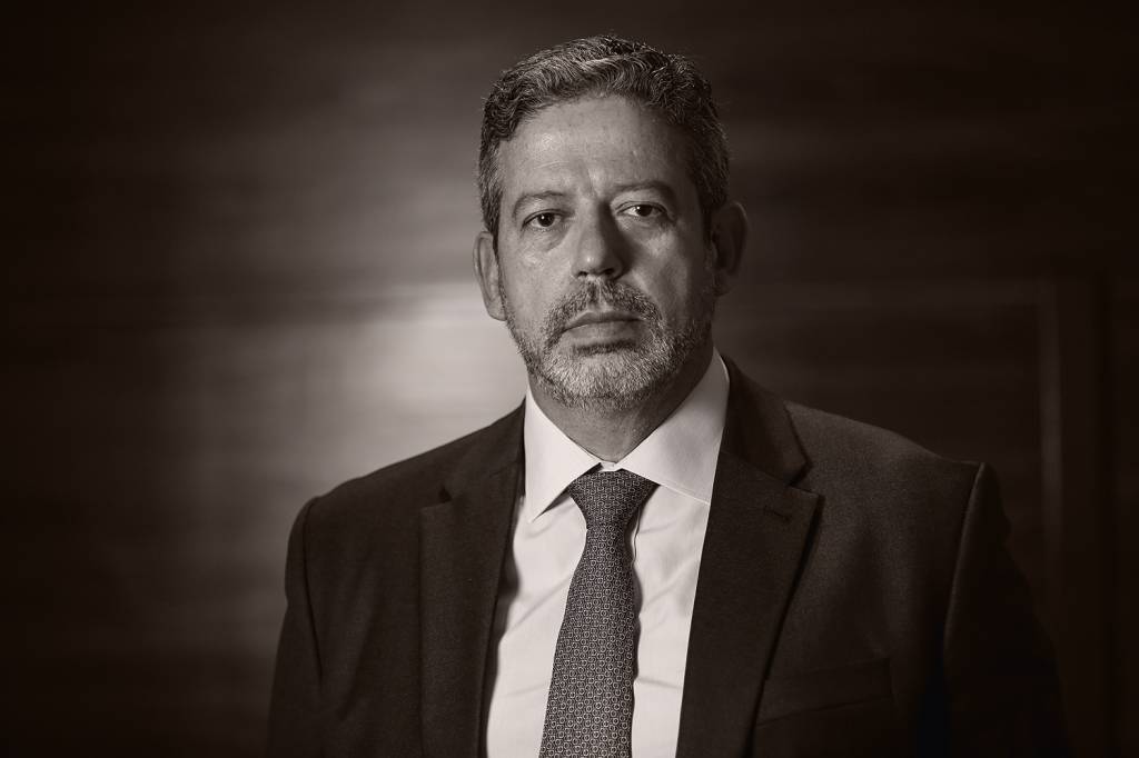 Arthur-Lira-14.jpg BOMBARDEIO - Arthur Lira: ele descansava na praia e viu pela TV o momento em que o Congresso foi ocupado