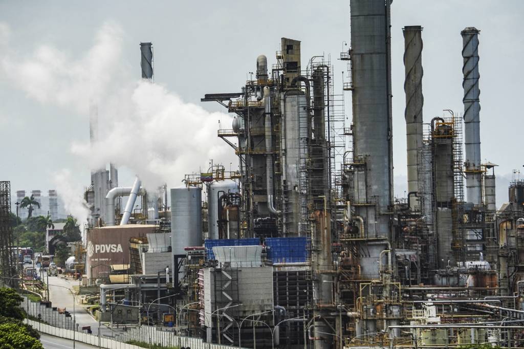 GettyImages-1239057833.jpg ALENTO - Indústria petrolífera: produção aumenta, depois de queda brutal