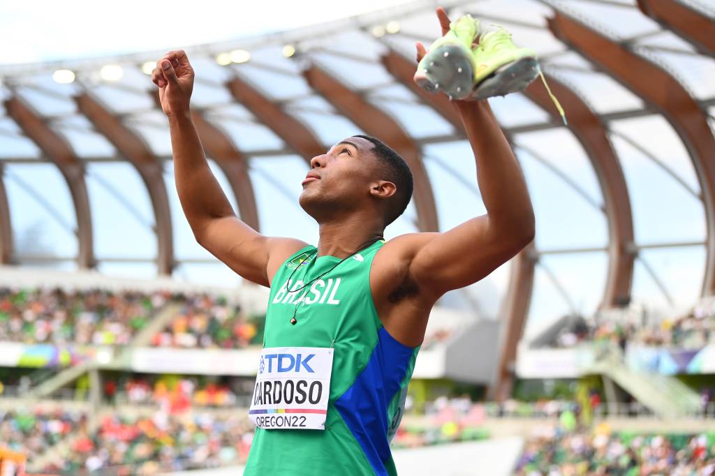 Após 35 anos, recorde brasileiro dos 100m rasos é batido
