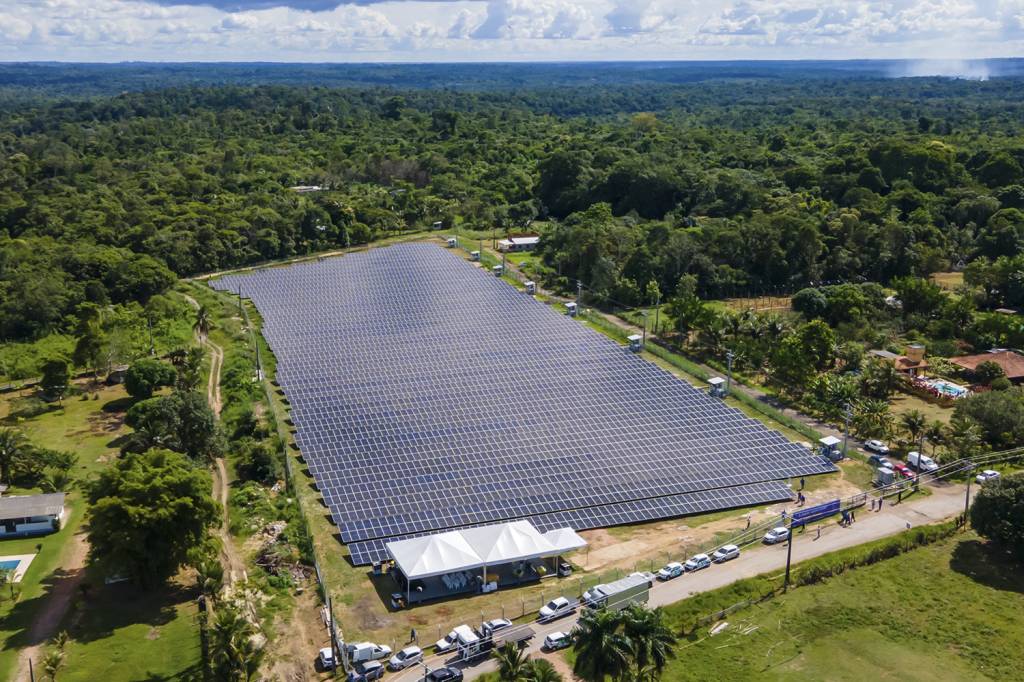 INAUGURAÇÃO-USINA-ENERGIA-SOLAR—MANAUS-2023-04.jpg RECORDE - Usina de energia solar em Manaus: a segunda maior fonte no país