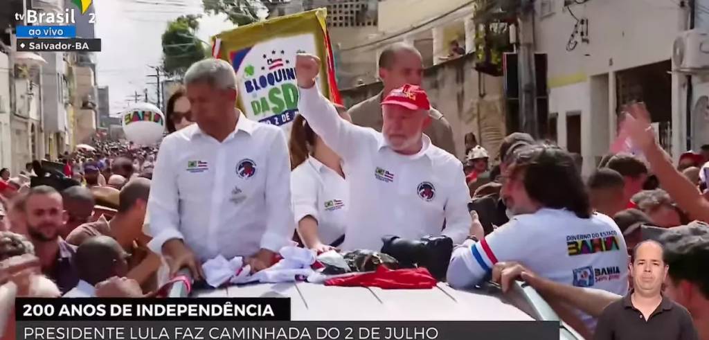 Lula desfila pelos 200 anos de Independência do Brasil na Bahia