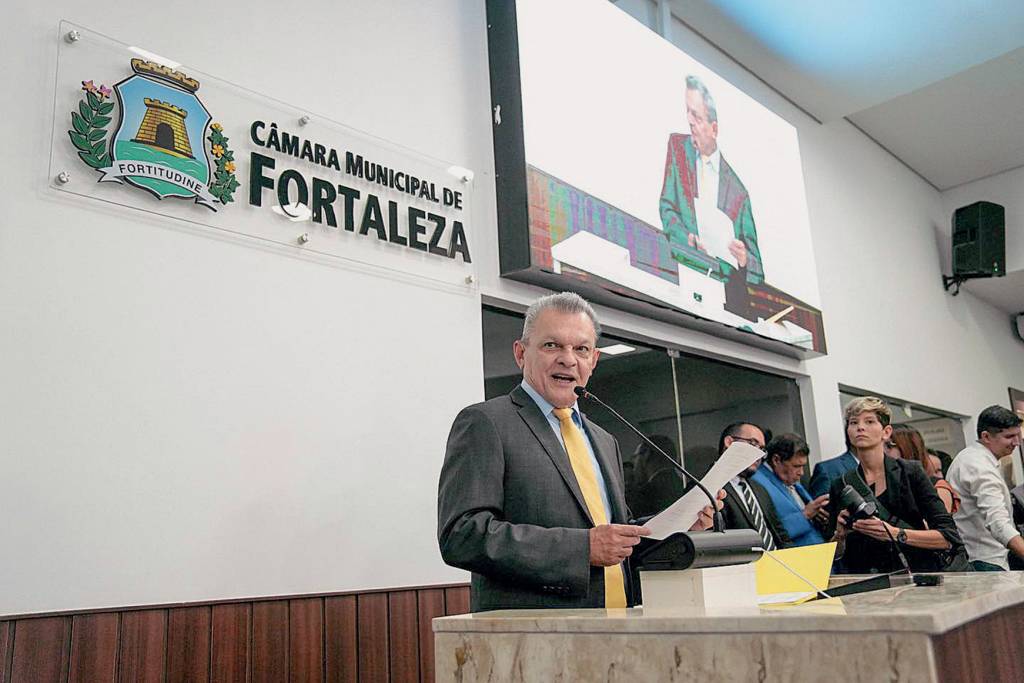 JOSE SARTO – PREFEITO FORTALEZA 2023 FACEBOOK @SARTO.jpg FORA DA CURVA - Sarto, em Fortaleza: terceiro em pesquisa