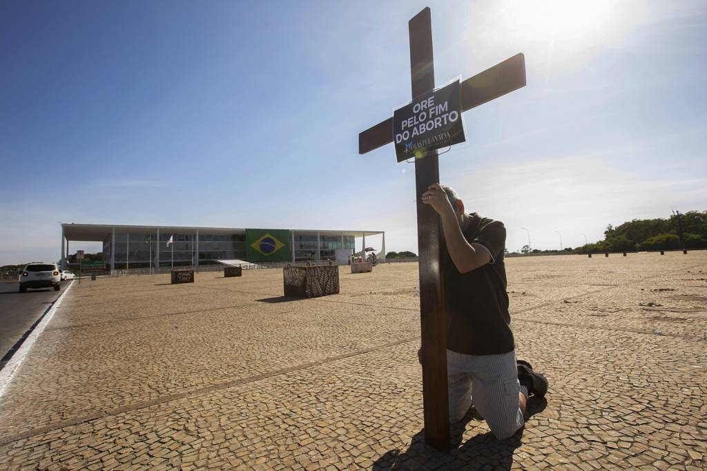 MANIFESTAÇAO-ABORTO.jpg PRESSÃO - Ato contra o aborto em Brasília: próxima polêmica na pauta do STF