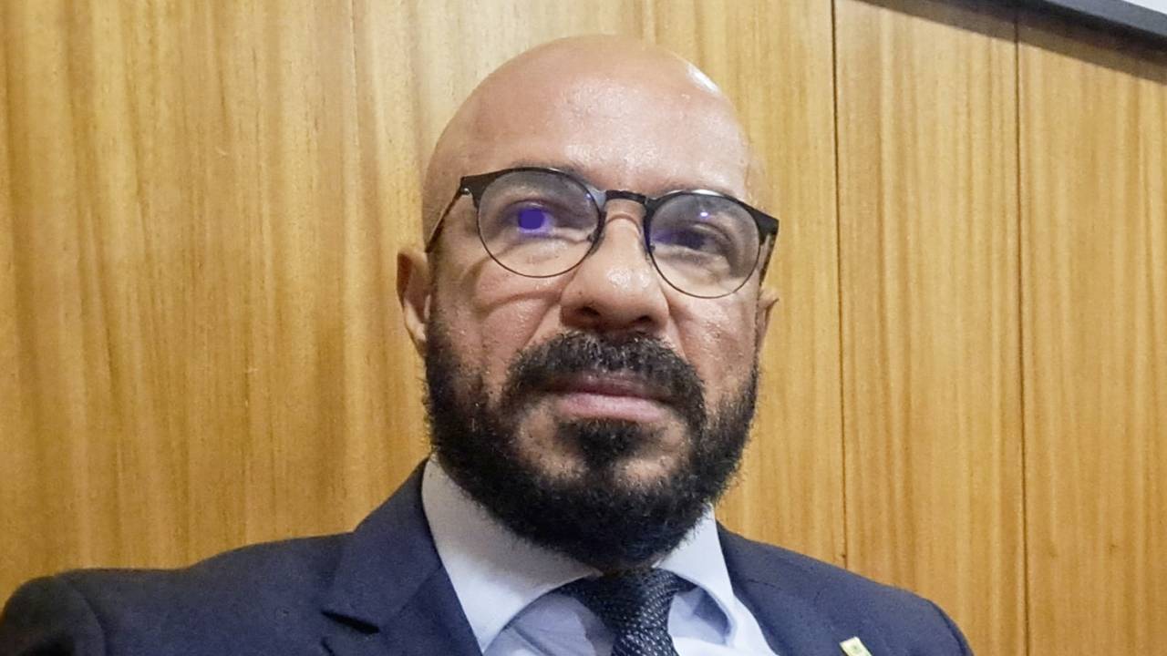 PARECER - Vieira: relógio é um item personalíssimo, mas o kit de joias não
