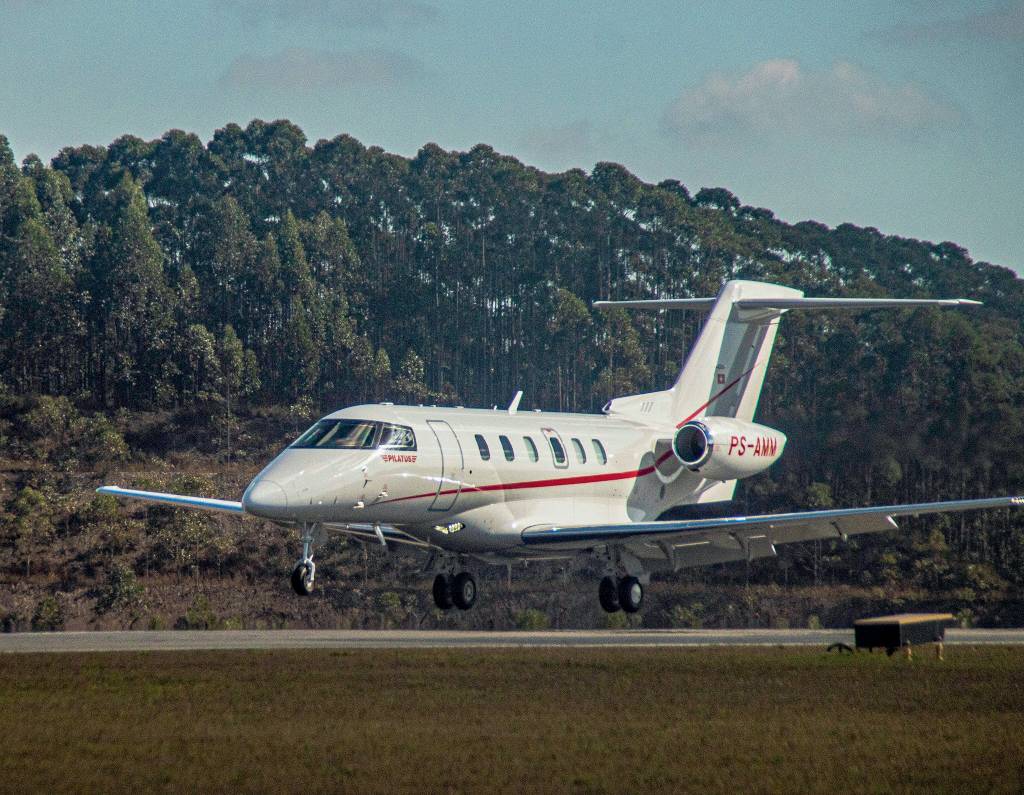 aeronave4.53062374843_4171bc06e8_k.jpg OFF-ROAD - O modelo suíço Pilatus PC-24: jato médio, para oito passageiros, desenhado para operar em pista de terra