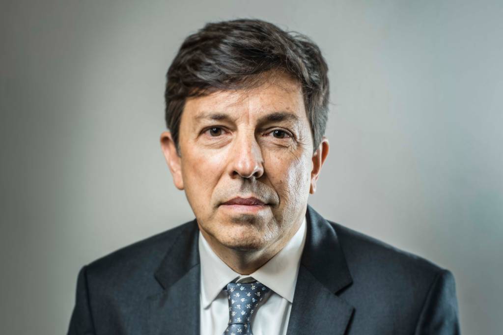 “Brasil ainda não deve avançar com esse tipo de governo”, diz João Amoêdo