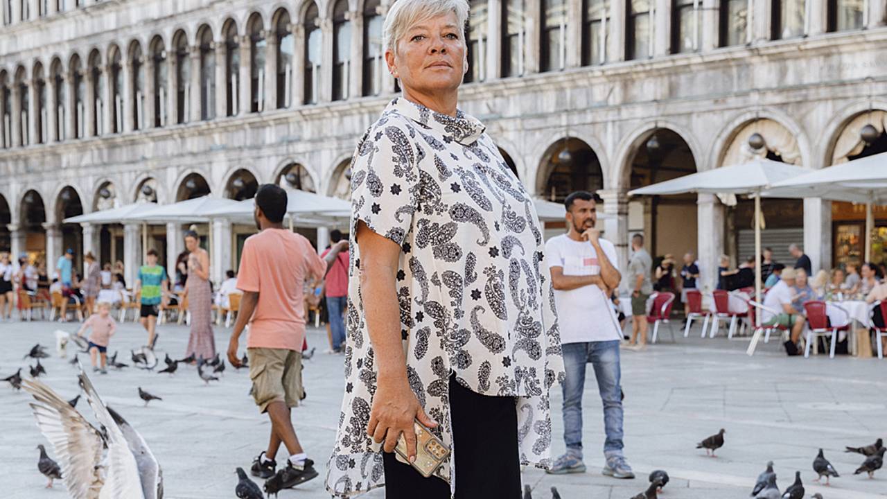 'ATTENZIONE, PICKPOCKET' - Monica Poli em Veneza: alertas sem violência