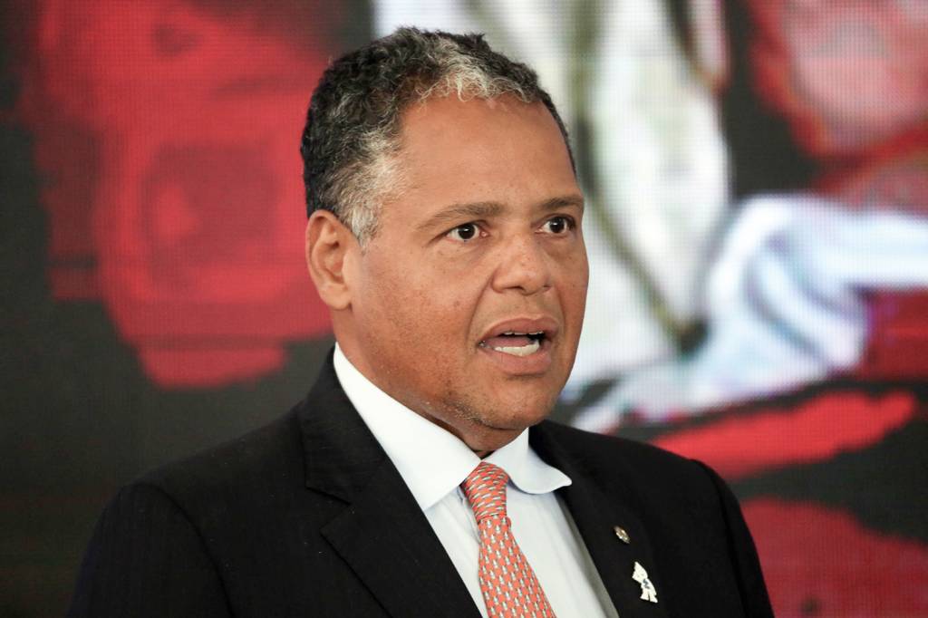 20230420141725969_58.jpg O AZARÃO - Brito: petistas não escondem simpatia pelo deputado