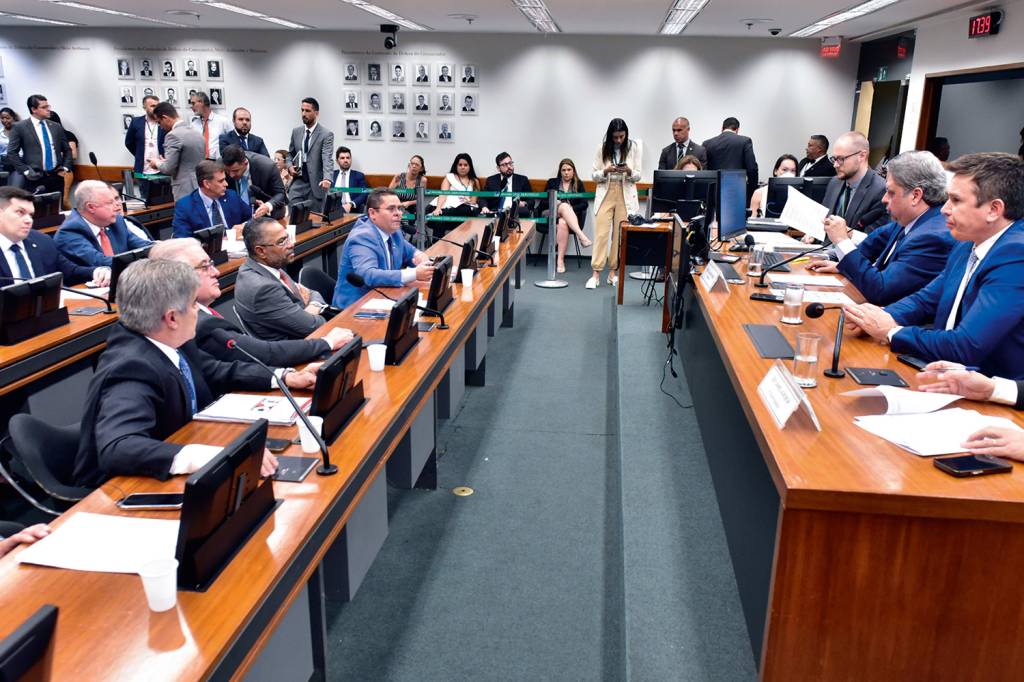 3a-DUPLA-1-CPI-DAS-APOSTAS-20230904181432700.jpg PRESSÃO - CPI das Apostas: requerimento genérico de quebra de sigilo bancário das empresas e de seus representantes