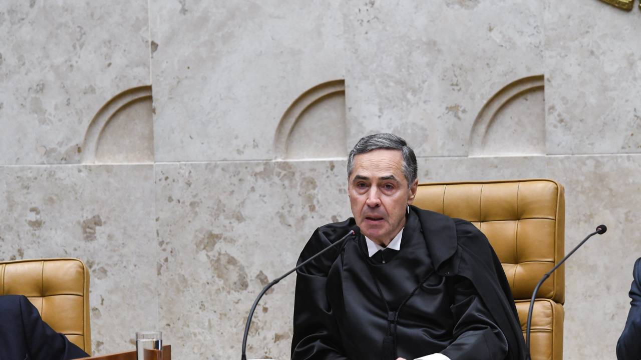 O ministro Luís Roberto Barroso durante sua posse como presidente do STF