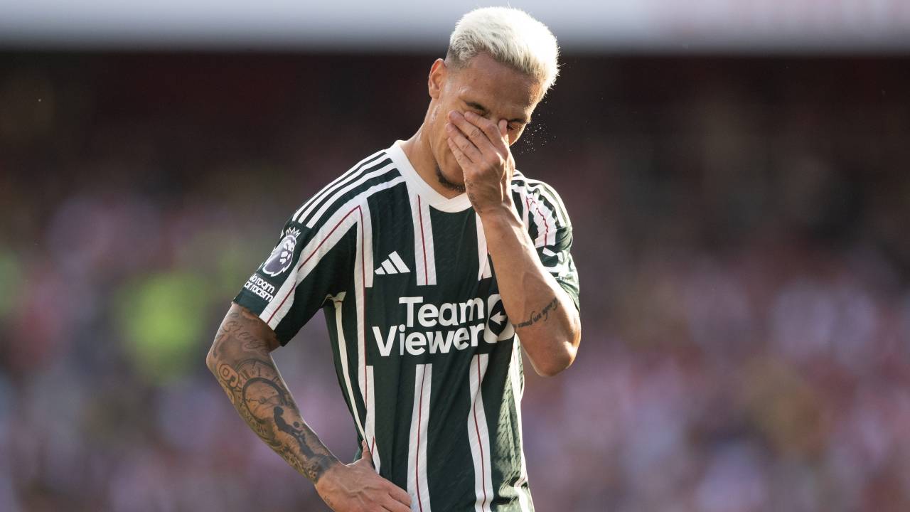 ANTONY - Violência Doméstica: atacante do time inglês é desconvocado da seleção após denuncias