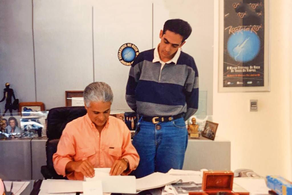 RAFAEL-REISMAN-2020—ARQUIVO-PESSOAL.jpg DISCÍPULO - Nos anos 1980, com Medina: ele usou o Rock in Rio como trampolim