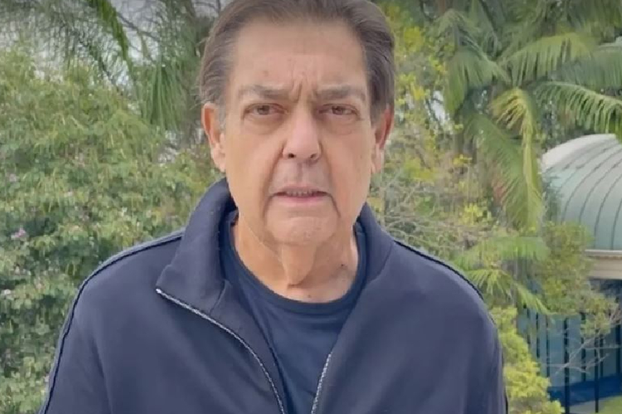 Faustão grava vídeo após receber alta