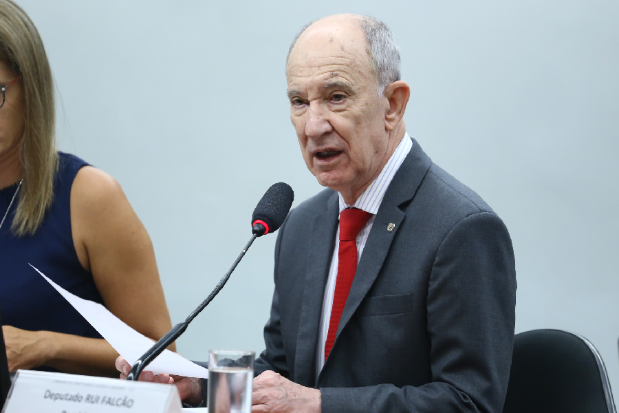 O presidente da Comissão de Constituição, Justiça e Cidadania da Câmara dos Deputados, Rui Falcão (PT-SP)