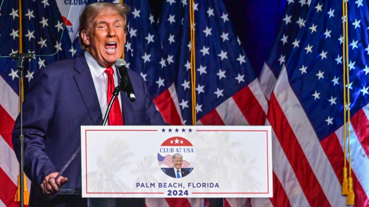 Former US President and 2024 Republican presidential hopeful Donald Trump holds a campaign event at Club 47 USA in West Palm Beach, Florida, on October 11, 2023. (Photo by GIORGIO VIERA / AFP)