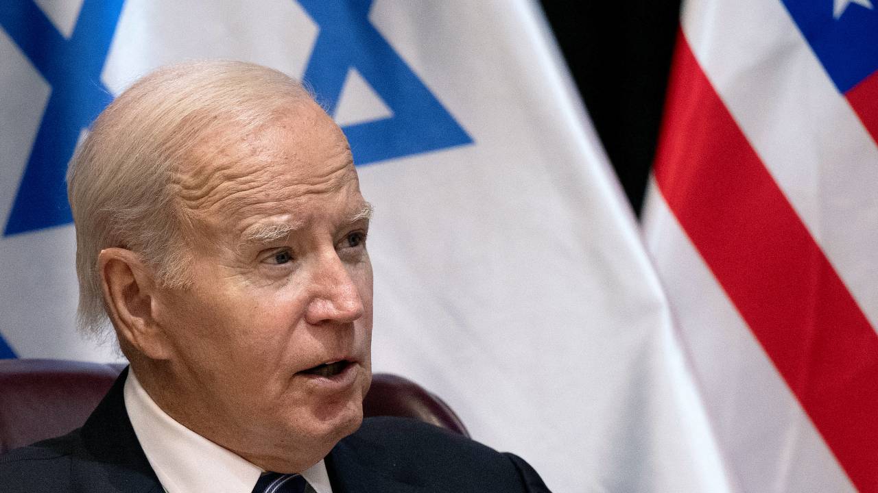 US President Joe Biden joins Israel's Prime Minister for the start of the Israeli war cabinet meeting, in Tel Aviv on October 18, 2023, amid the ongoing battles between Israel and the Palestinian group Hamas. US President Joe Biden landed in Tel Aviv on October 18, 2023 as Middle East anger flared after hundreds were killed when a rocket struck a hospital in war-torn Gaza, with Israel and the Palestinians quick to trade blame. (Photo by Brendan Smialowski / AFP)