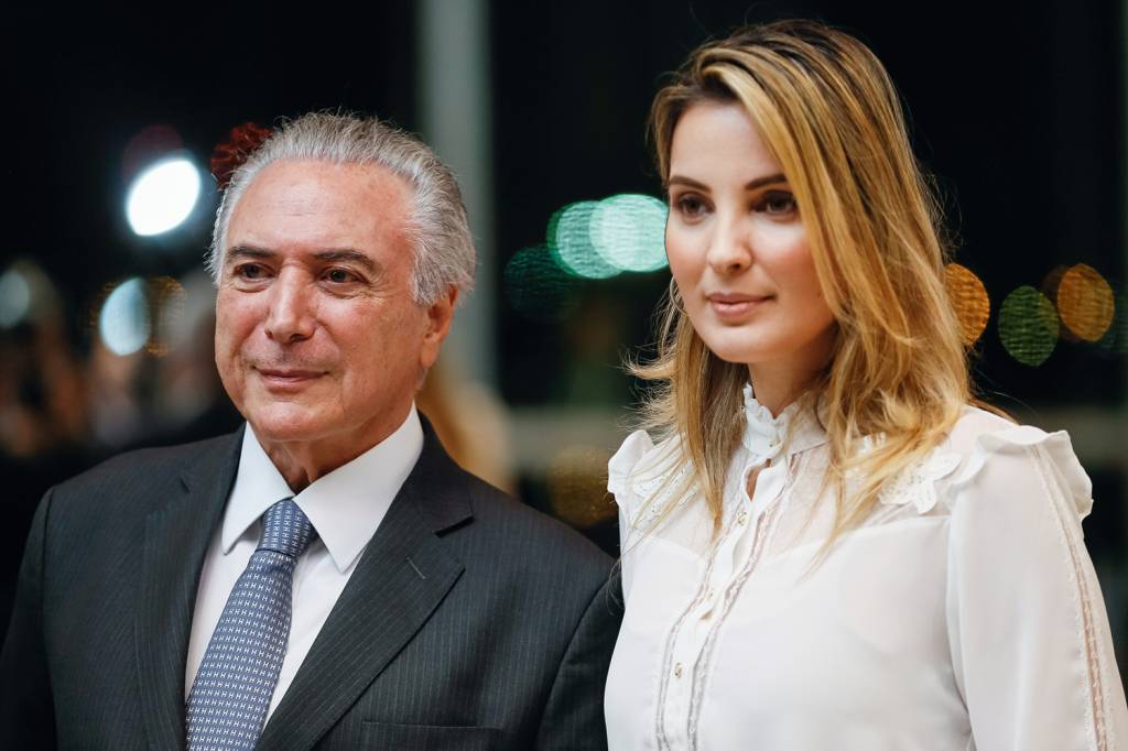 3a-D-1-MICHEL-TEMER-MARCELA-JANTAR-BASE-2016-789.jpg EM BRANCO - Temer e Marcela: primeira-dama ficou marcada pela absoluta discrição