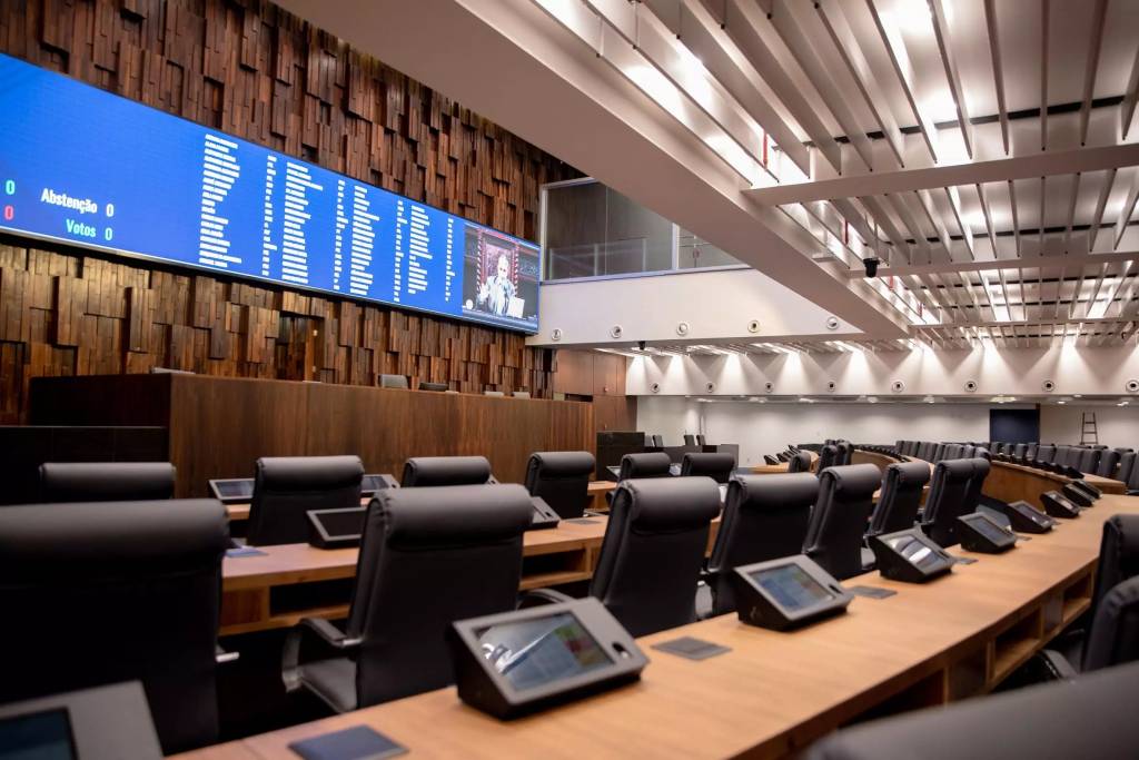 Concurso da Alerj: prazo de inscrições termina nesta quinta, 13, e salários chegam a R$ 44 mil
