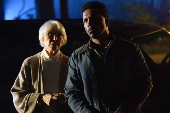 Design sem nome (93) Ellen Burstyn e Leslie Odom Jr. em 'O Exorcista: O Devoto'