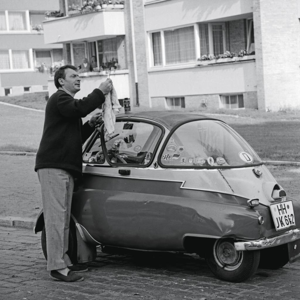 GettyImages-1254637696.jpg CLÁSSICO - Romi-Isetta dos anos 1950: charme para apenas dois ocupantes