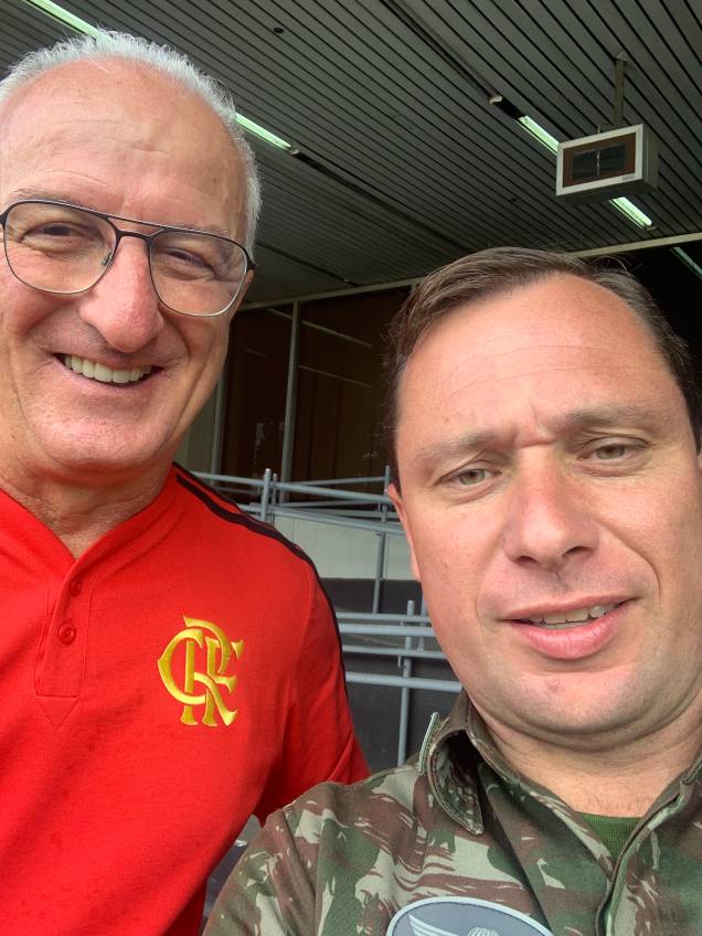 Cid tietou o treinador Dorival Júnior, hoje no São Paulo Cid tietou o treinador Dorival Júnior, hoje no São Paulo