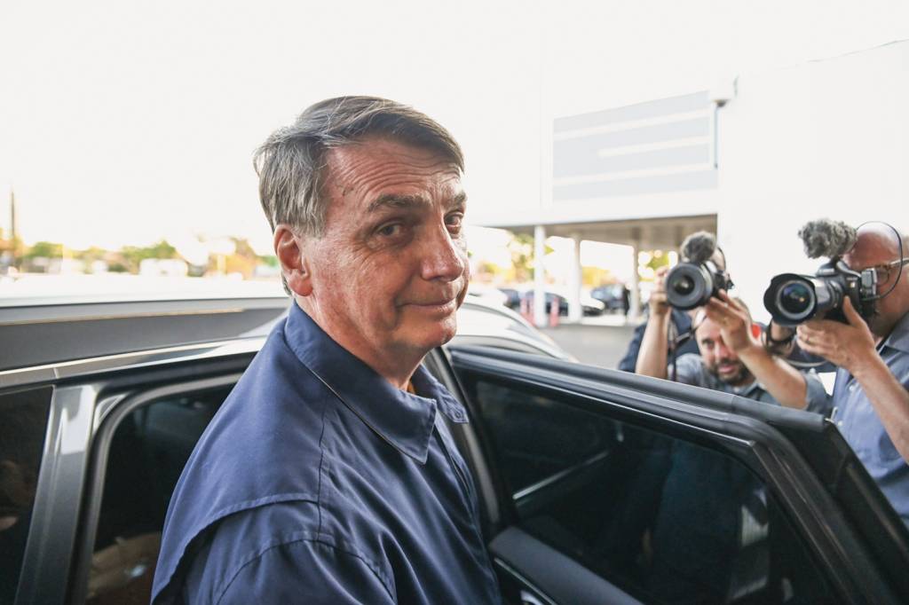 POL317126.JPG ATIVO ELEITORAL - Bolsonaro: 14% em citações espontâneas de eleitores