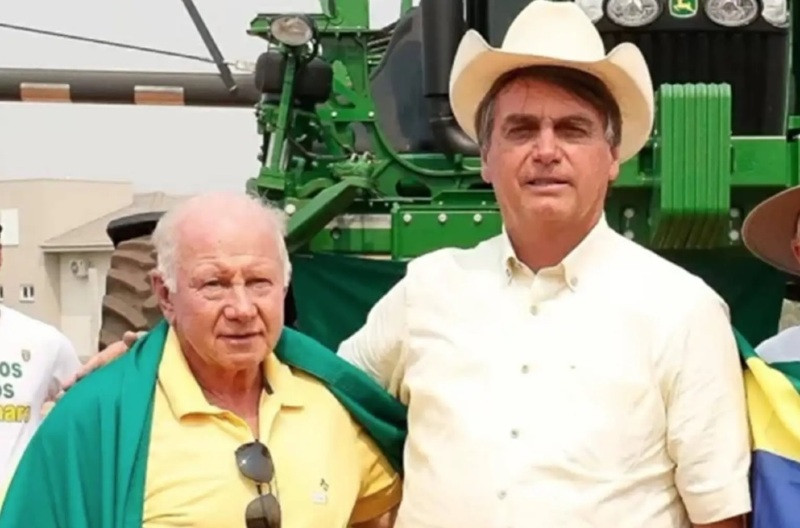 Bedin, ao lado de Bolsonaro