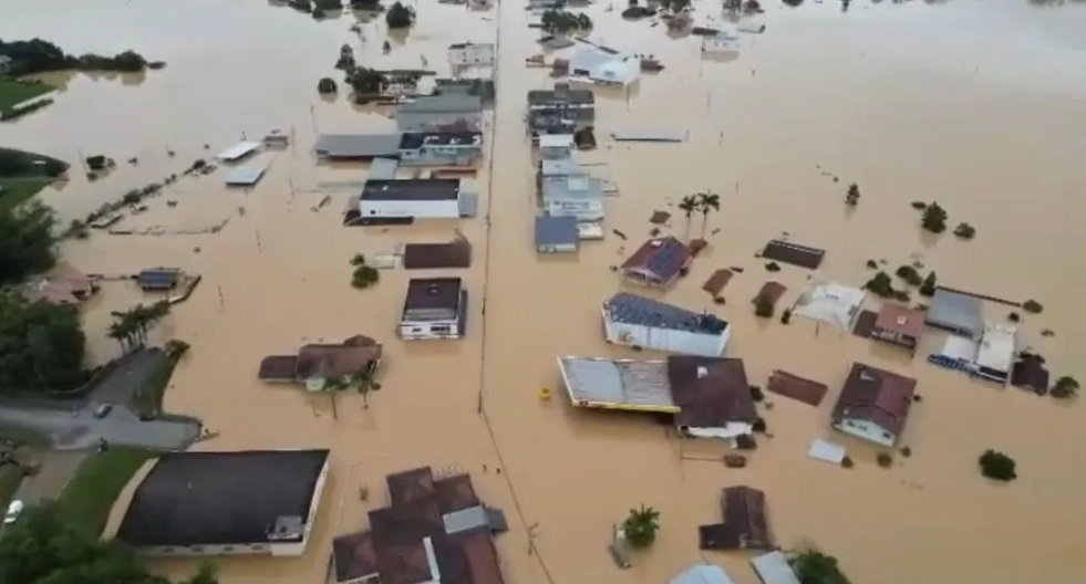 Enchentes castigam população no Sul do país neste final de semana