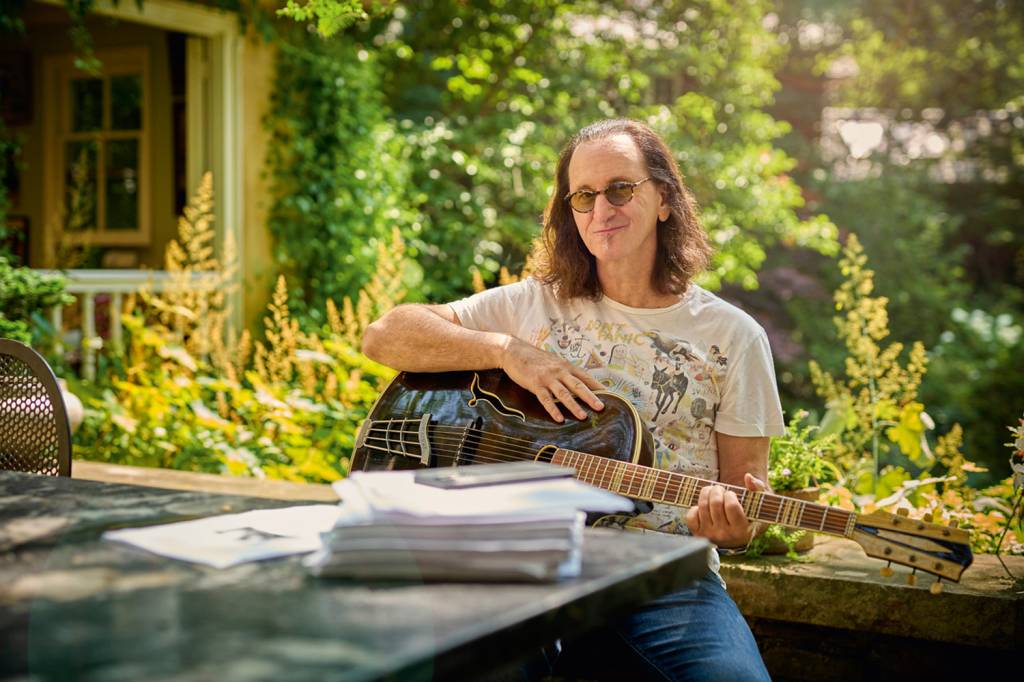 GEDDY-LEE-22-i-t33GRcq-X2.jpg GEDDY-LEE-22-i-t33GRcq-X2.jpg