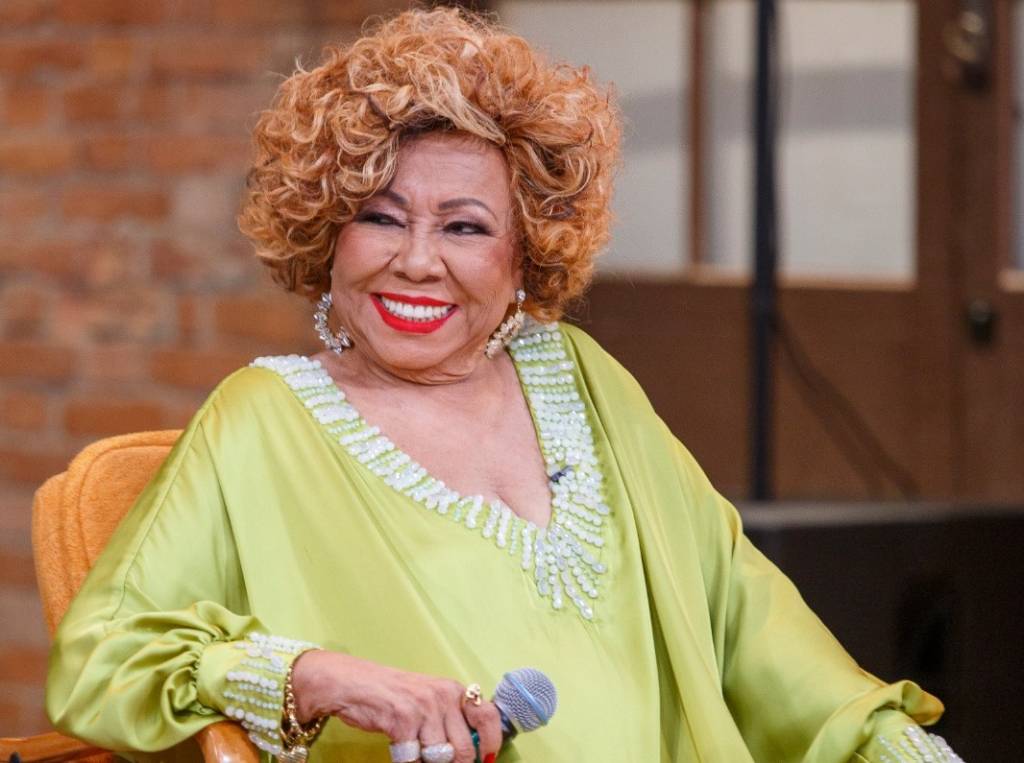 Alcione reverencia a cultura afro-brasileira em quadro na Globo