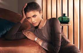 Item de luxo mais desejado da Bulgari, “serpenti” completa 75 anos